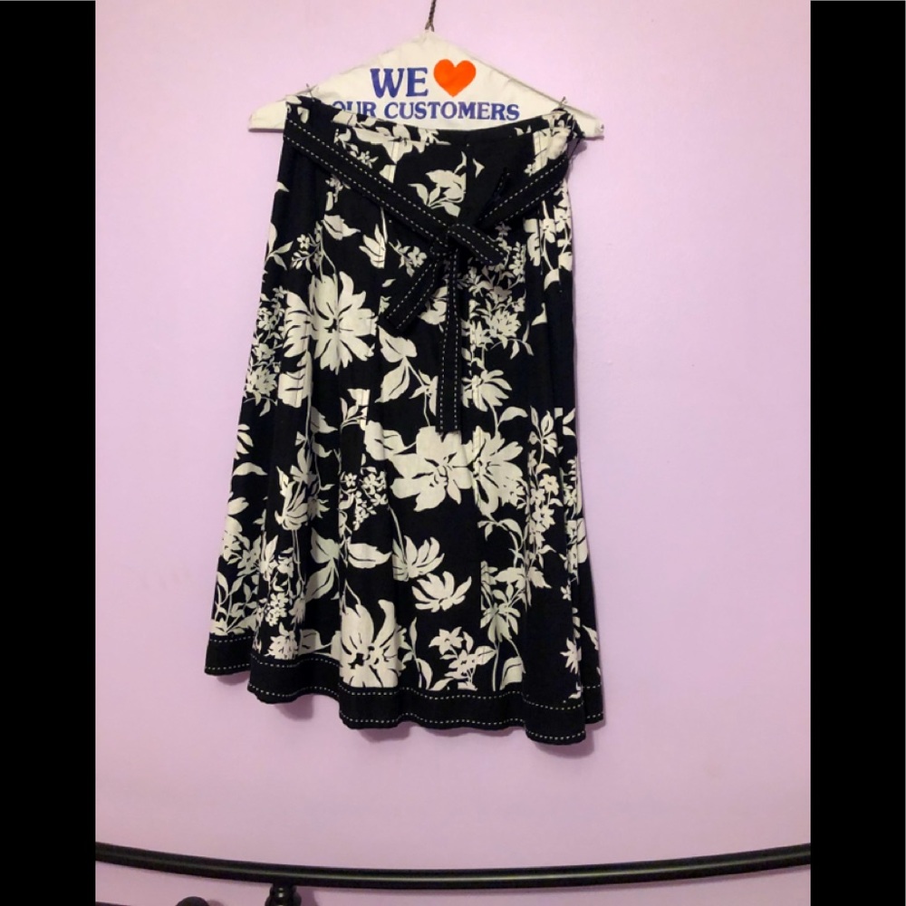 Size 4 midi skirt by Carole Little